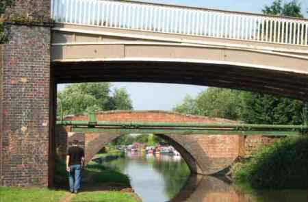 Trent and Mersey Canal, Willington Walk