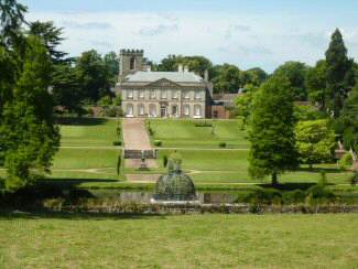 Melbourne Hall and Gardens